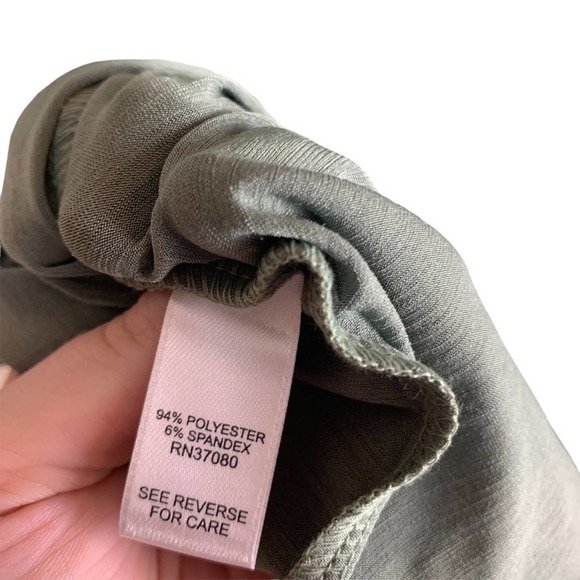 NWT Est. 1946 Green Collar V Neck Belted Blouse - Picture 6 of 6